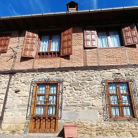 Casa Rustica En Dobres Con Vistas A La Montana 빌라 외부 사진