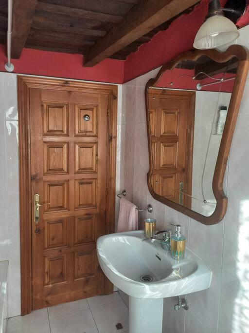 Casa Rustica En Dobres Con Vistas A La Montana 빌라 외부 사진