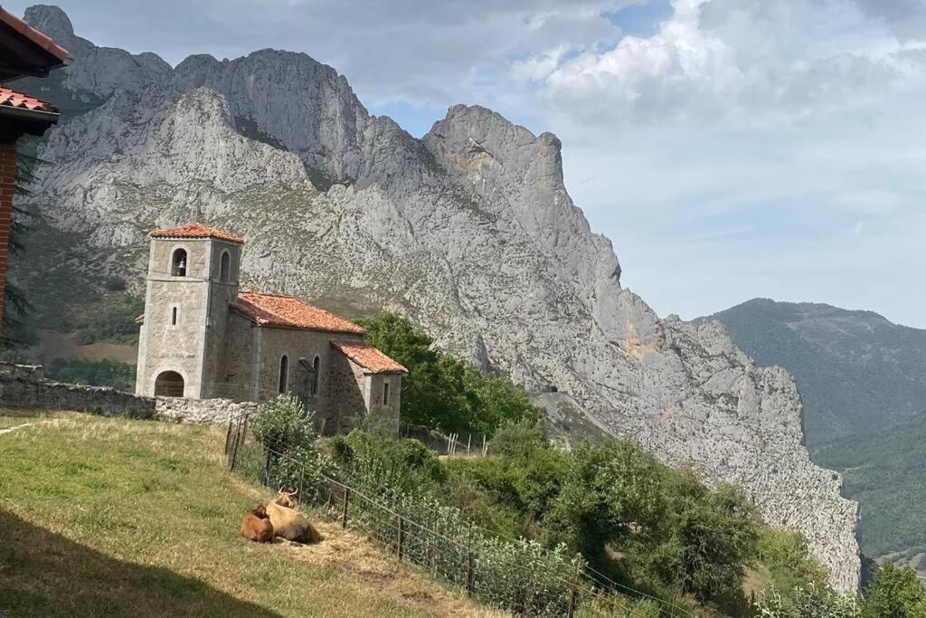 Casa Rustica En Dobres Con Vistas A La Montana 빌라 외부 사진