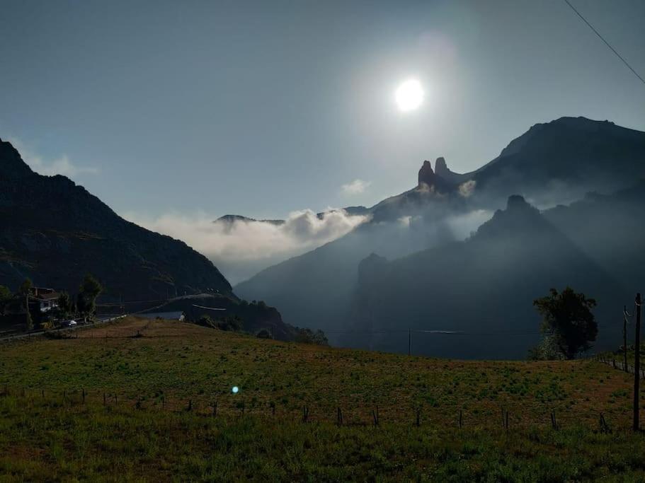 Casa Rustica En Dobres Con Vistas A La Montana 빌라 외부 사진